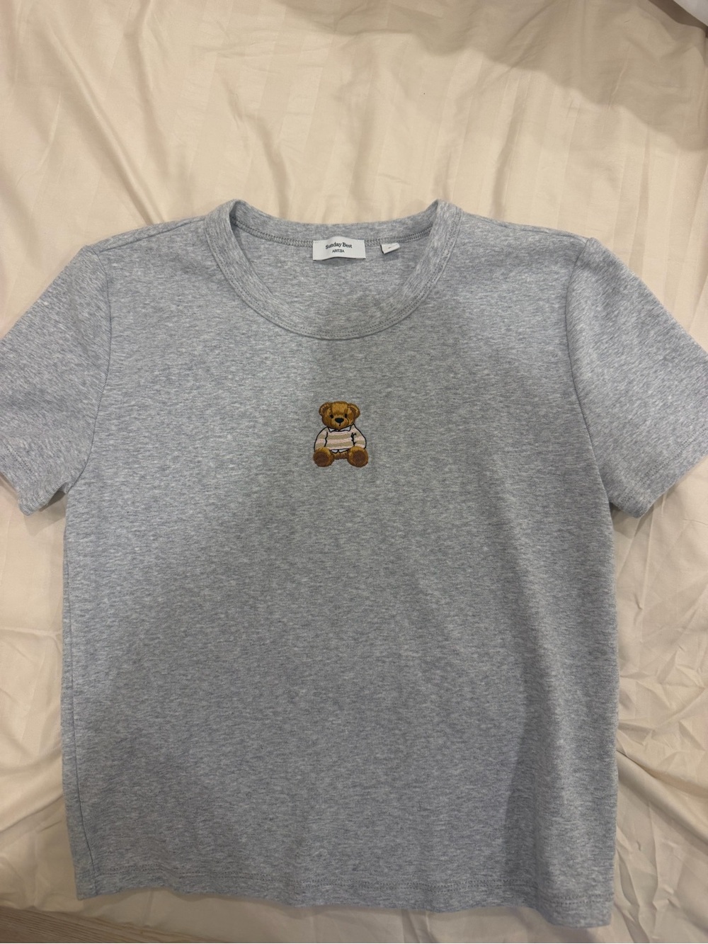 Aritzia Light Grey Kids Tee with Embroidered Teddy